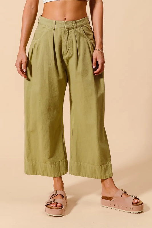 Trendsi SO ME mid-rise wide-leg chino pants with pockets, beige color, casual style, front and back view.
